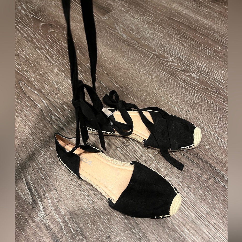 Espadrille sandals